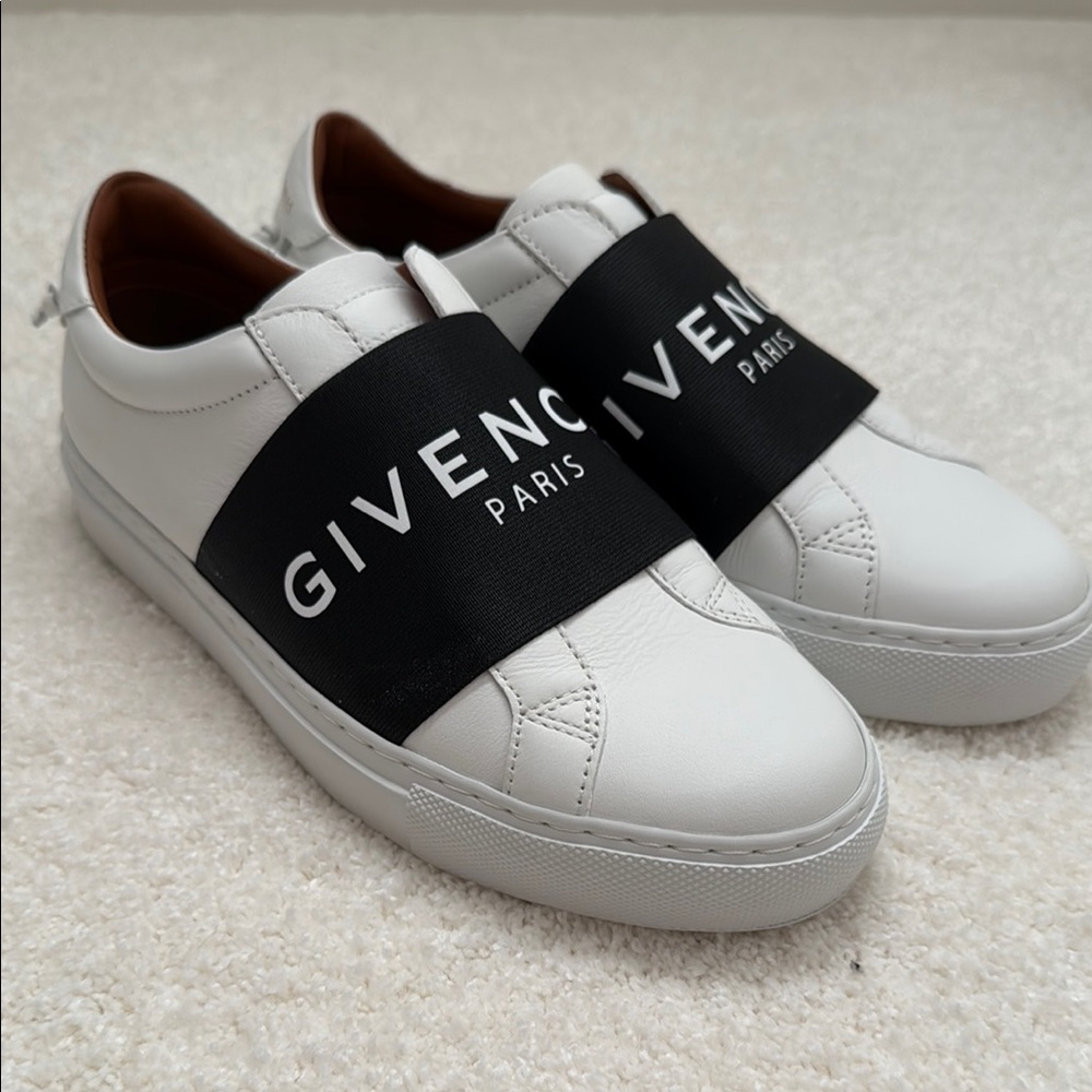 Givenchy White Leather Sneakers with Black Logo Strap